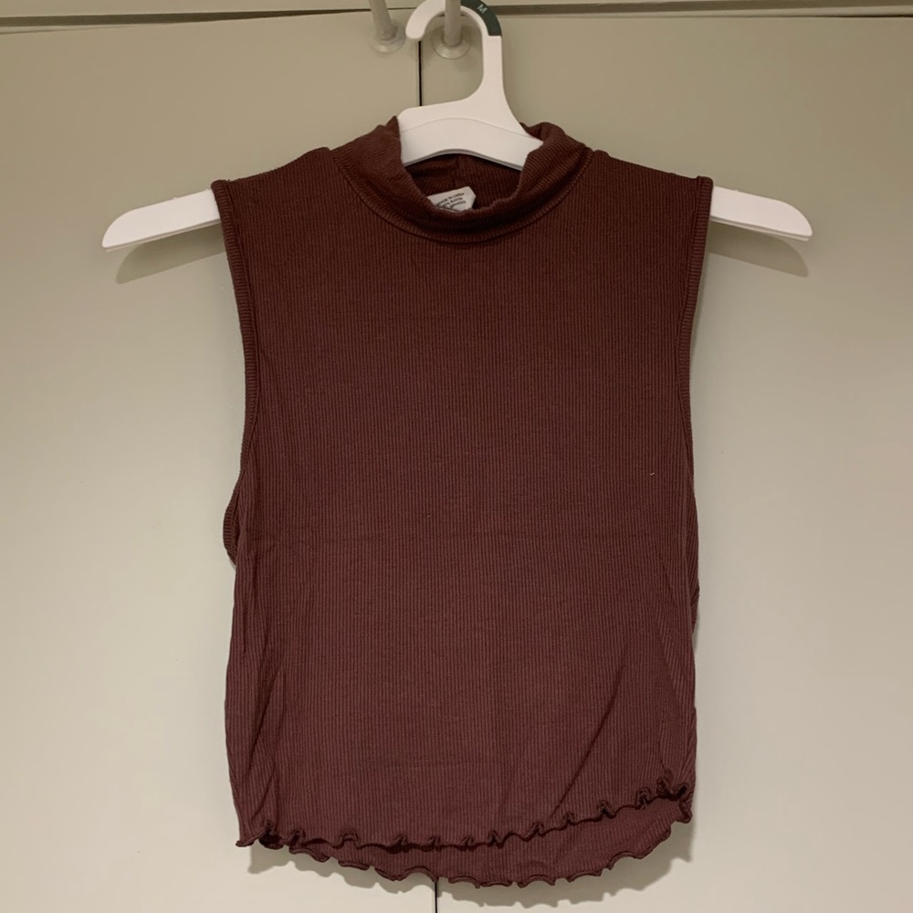 Cropped turtle neck top